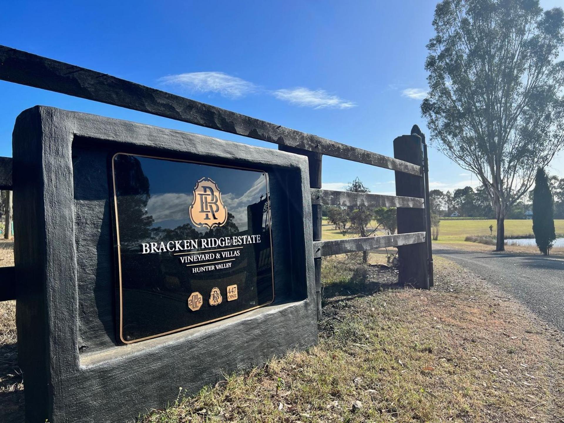 Bracken Ridge Vineyard The Entire Estate Rothbury エクステリア 写真